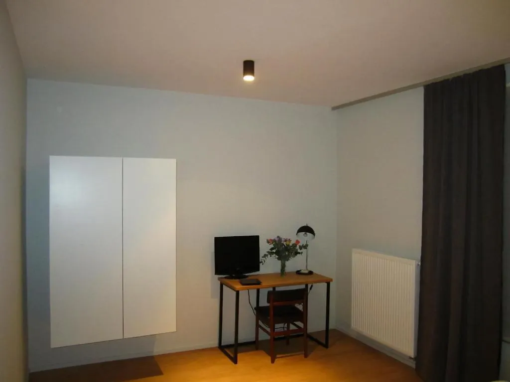 B&B A Côté du Cinquantenaire Bruxelles Couette-café
